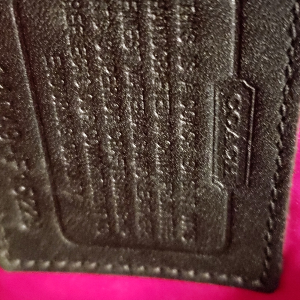 Authentic Coach handbag - Picture 4 of 5